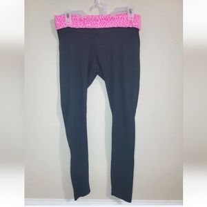 Motherhood Maternity Black Capri Small Fold-Over Waist-band